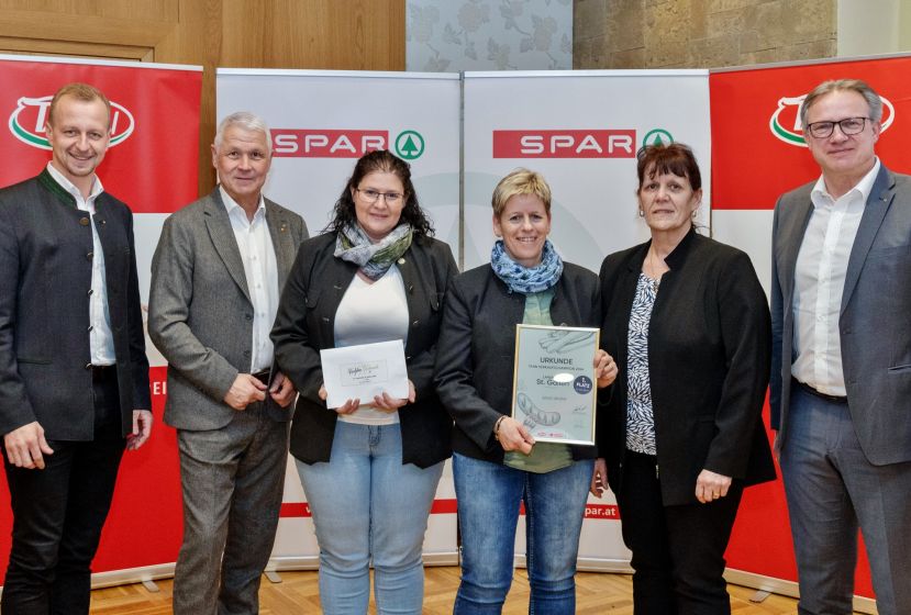 Andreas Hofer – Leiter TANN Graz, Klaus Zlatnik – Bereichsleiter Landmarkt SPAR, Elisabeth Pretschuh – Landmarkt SPAR St. Gallen Feinkost, Susanne Paulitsch – Marktleiterin Landmarkt SPAR St. Gallen, Dagmar Weisl – Landmarkt SPAR St. Gallen Feinkost, Dir. Christoph Holzer – GF Spar Steiermark