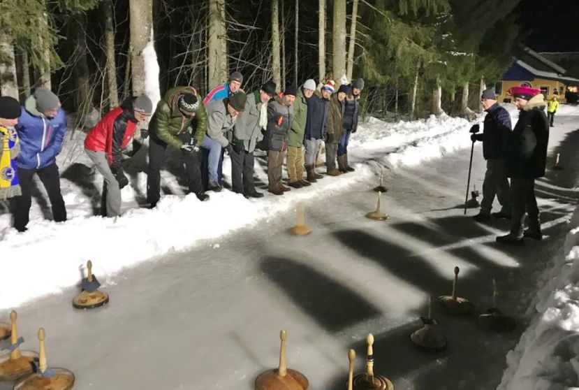 Bratl-Eisschießen des Lions Club Schladming