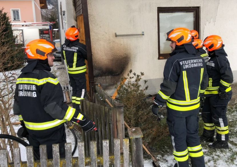 Fassadenbrand im Ortskern von Gröbming