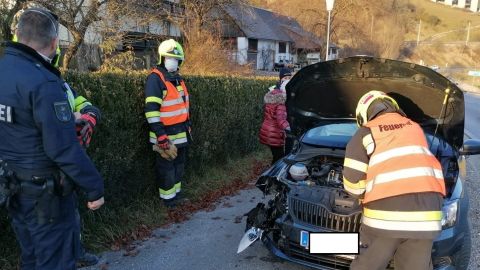 Verkehrsunfall auf der B146 bei Pürgschachen