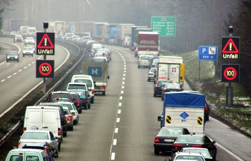 Rettungsgasse für den Bussibär