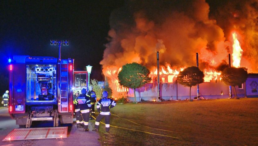 Industriebrand einer Bäckerei in Oberhaus