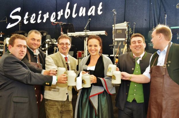 Bieranstich 115 Jahre Schrottshammer