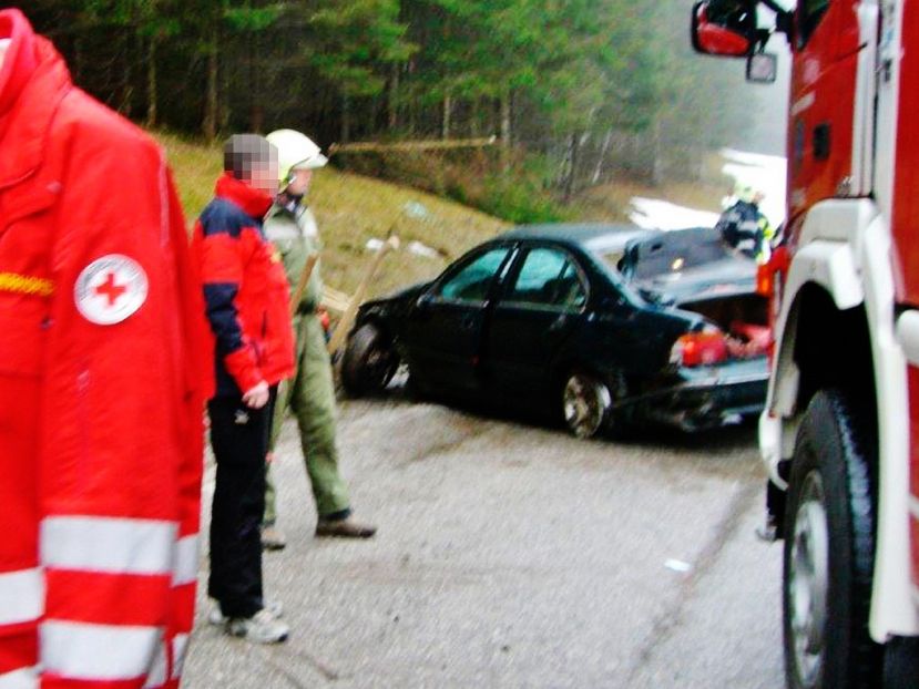 PKW bei Lupitsch überschlagen