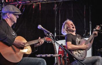 Blues pur auf der Bühne in Öblarn