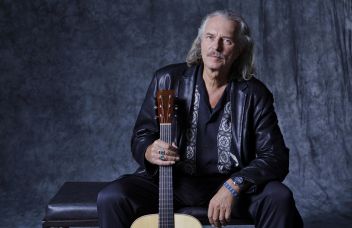 Hans Theessink im KIZ in Rottenmann