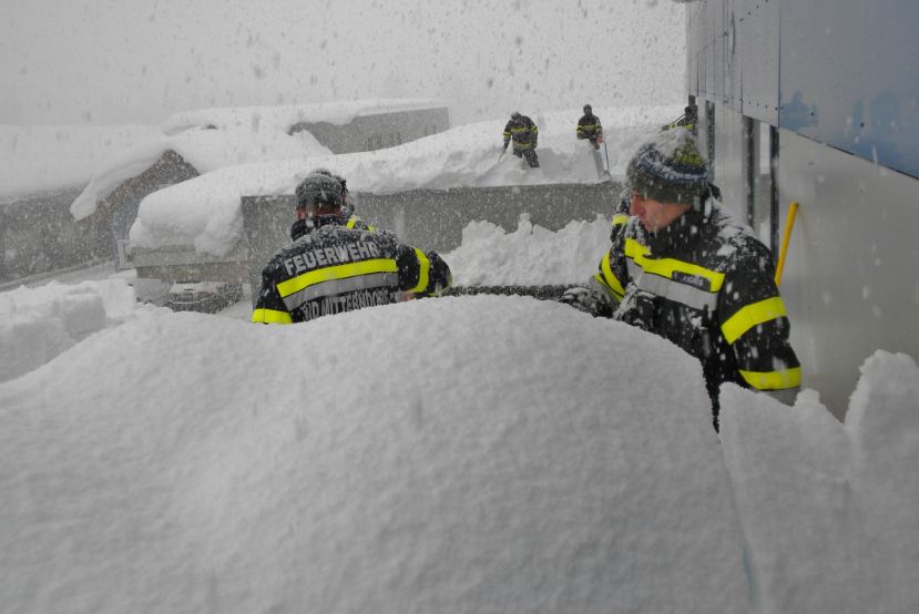 Schneeeinsatz bei der Firma AKE