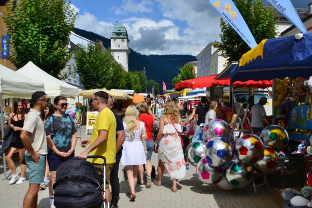 Kirtagsgaudi bei Kaiserwetter in Rottenmann