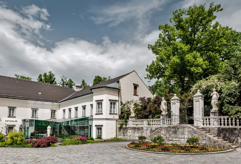 Erfolgreicher Auftakt im Stiftskeller