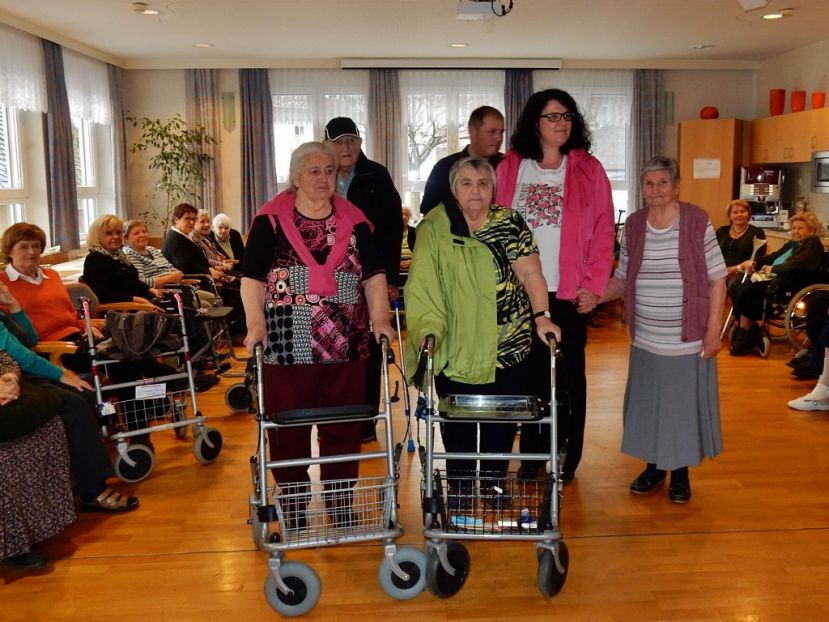 Modenschau im Pflegeheim