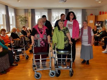 Modenschau im Pflegeheim