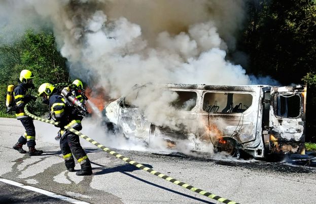 Fahrzeugbrand auf der B114 in Trieben