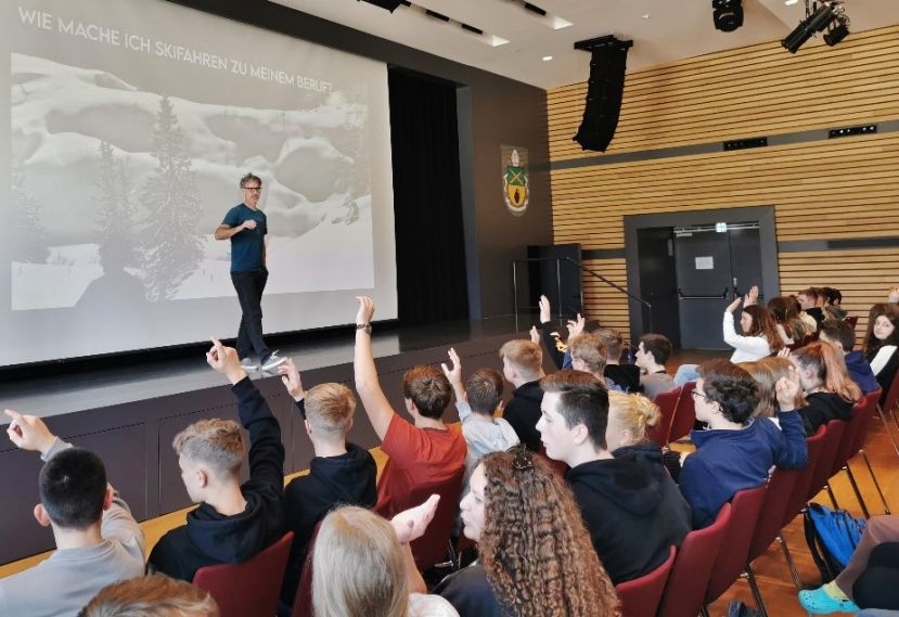Stiftsgymnasium startet Kooperation mit Skilehrer