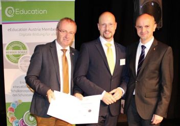 HR Direktor Josef Ahornegger, Mag. Martin Bauer (Bundesministerium für Bildung) und Landesschulratspräsident Mag. Heinz Josef Zitz