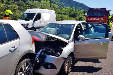 Auffahrunfall auf A9 vor Selzthaltunnel