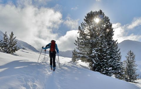 Skitourengeher verletzte sich schwer