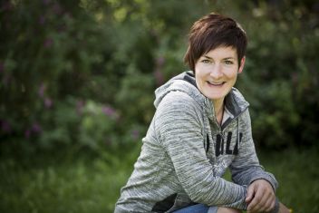 Ex Skistar Kathrin Zettel investiert in BLUE POWER
