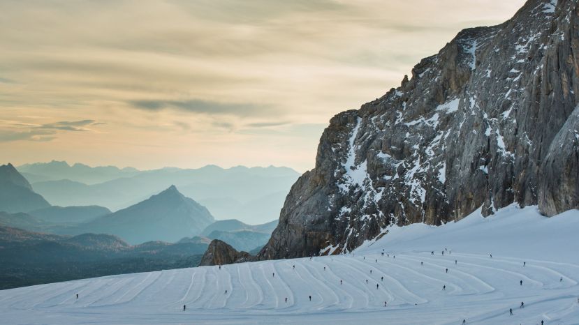 Erste Loipen wurden am Dachstein geöffnet