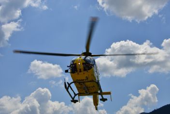 Schwerer Verkehrsunfall auf der B-320