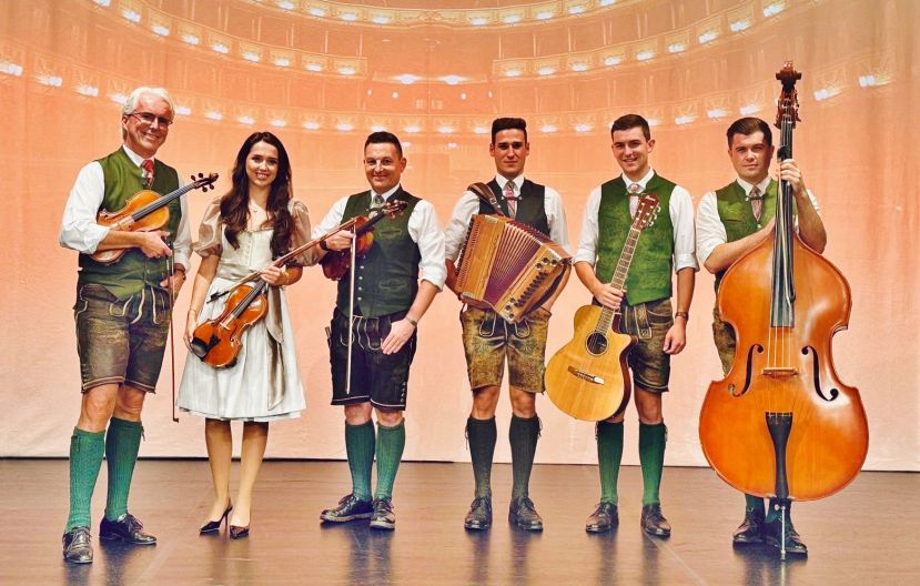 Die Volksmusik trifft auf Swing und Pop