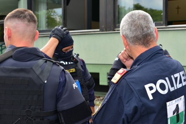 Jugend ist kein Freibrief für Unmenschlichkeit