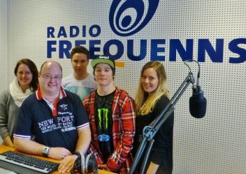 Snowboarder bei Radio Freequeens