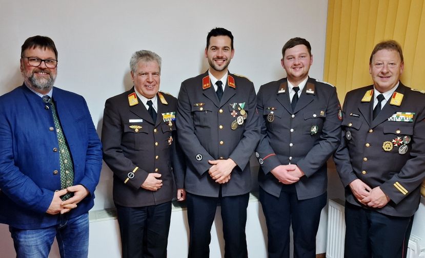 Bürgermeister Franz Zach, LFR Reinhold Binder, HBI Gabriel Moosbrugger, OBI Heinz Maderebner und ABI Josef Zörweg
