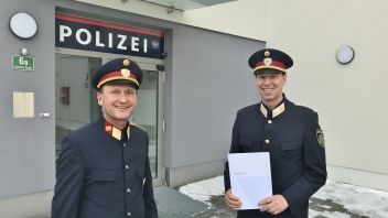 Bezirkspolizeikommandant von Liezen, Oberstleutnant Siegmund Schnabl, BA mit Kontrollinspektor Christian Schwaiger