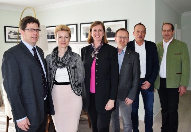 Christian Seiringer, Ines Wohlmuther-Maier, Barbara Eibinger-Miedl, Harald Haidler, Armin Forstner und Herbert Gugganig.