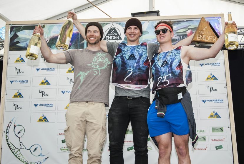 Siegerehrung mit dem Gewinner Frederic Berthold, Christian Hupfauer (2.) und Sandro Siebenhofer (3.)