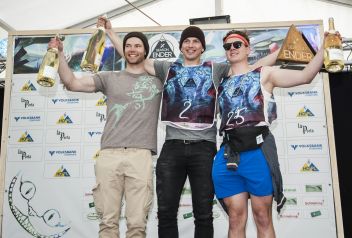 Siegerehrung mit dem Gewinner Frederic Berthold, Christian Hupfauer (2.) und Sandro Siebenhofer (3.)