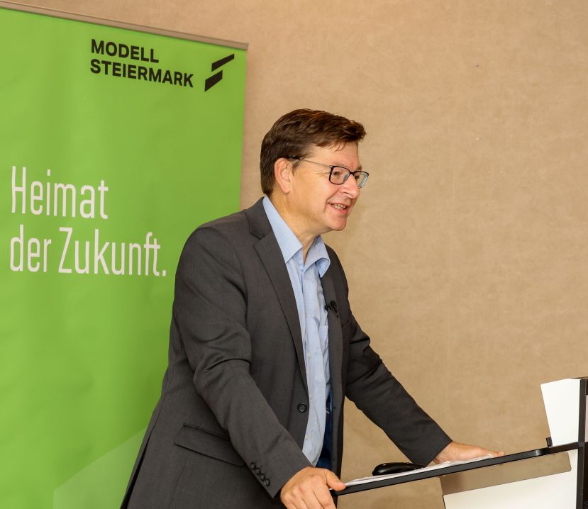 Univ.-Prof. Dr. Stefan Storr