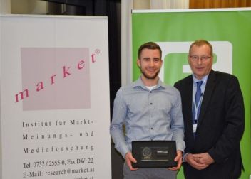 Lukas Vasold und Prof. DR. Werner Beutelmeyer