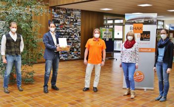 Dr. Franz Köberl, Direktor Wolfgang Lechner, Dr. Manfred Altenaichinger, Fachoberinspektorin Barbara Freidl und Dr. Bettina Schierl