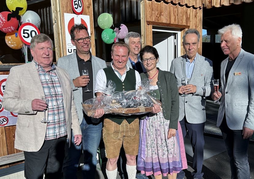 Der Jubilar mit Gattin und SUW Vorstandsmitgliedern