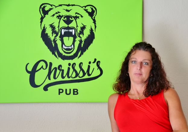 Christina in ihrem gemütlichen Pub