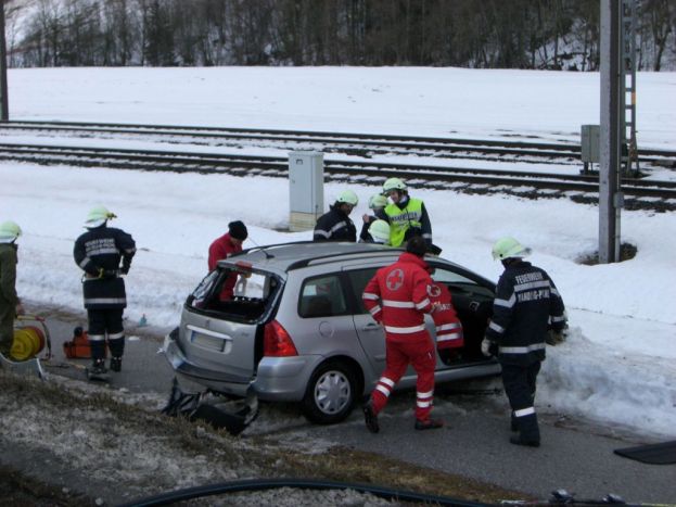 B320: Schwerer Verkehrsunfall