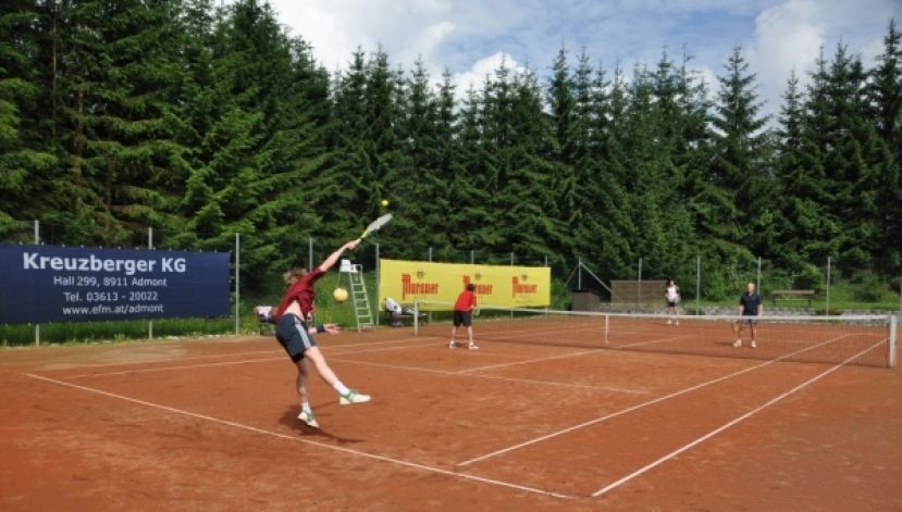 Spiel- Satz und Sieg in Hall