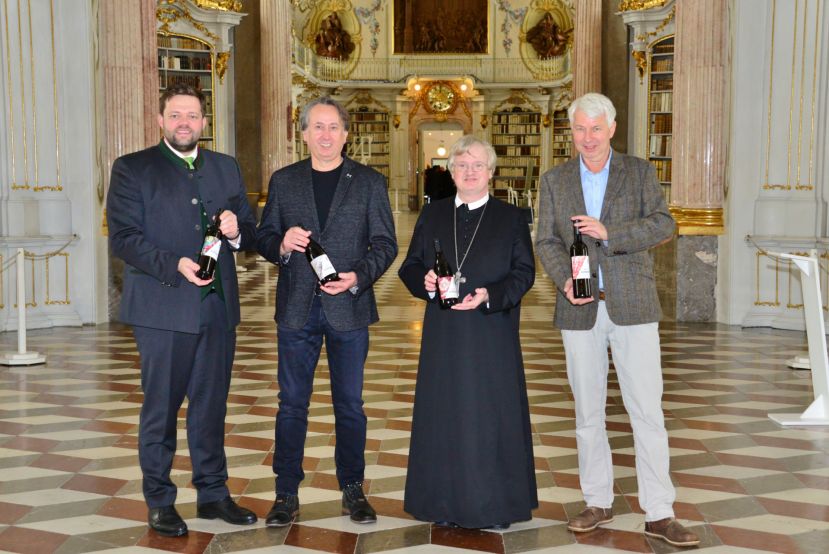 300 Jahre altes Design für Dveri-Pax Wein