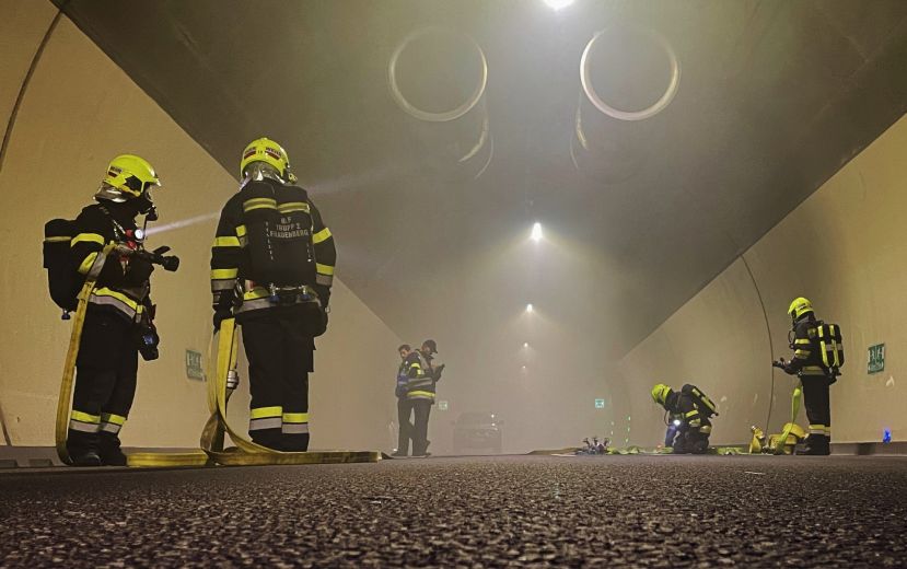 Brand und Rauchgas im Selzthal Tunnel