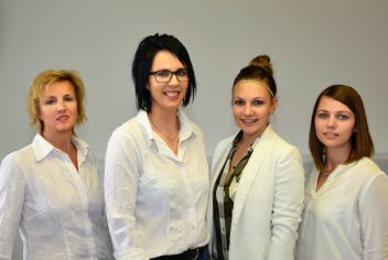 „Damen-Kleeblatt“ Gabriela, Gisela, Isabella und Silvia