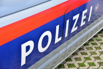 Felssturz auf die B115 bei Lainbach