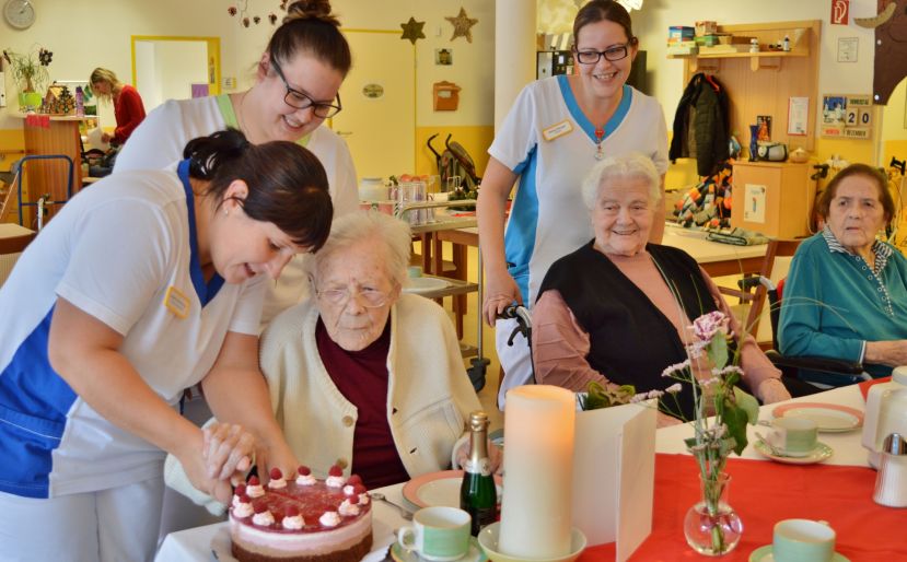 Katharina Folz feiert den 104 Geburtstag