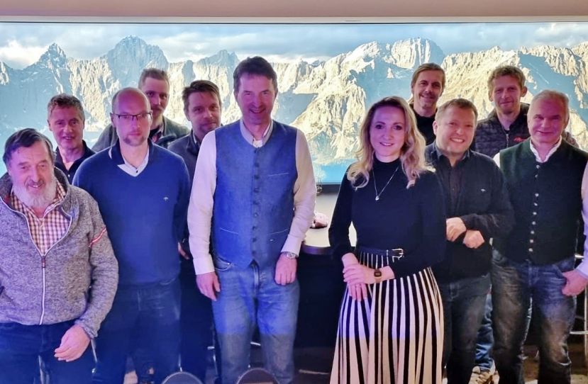 Einstimmigkeit bei der Wiederwahl: GR Alexander Stocker, Peter Pliem, Anton Knauss, Eva Kroismayr-Baier, LAbg. Albert Royer und Bernhard Schupfer