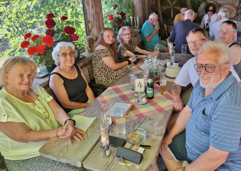 Viele Informationen und das schöne Bergpanorama