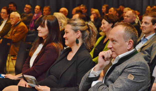 LAbg. Michaela Grubesa, Dr.in Eva Stiermayr und LAbg. Bgm. Armin Forstner