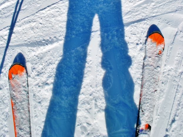 Alkoholisierte Skifahrerin übersieht Windenseil