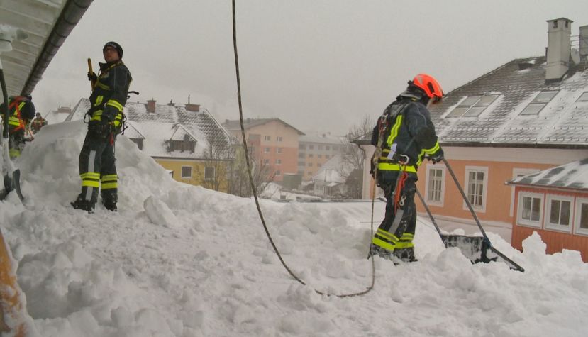 Feuerwehren unterstützen Grundversorgung