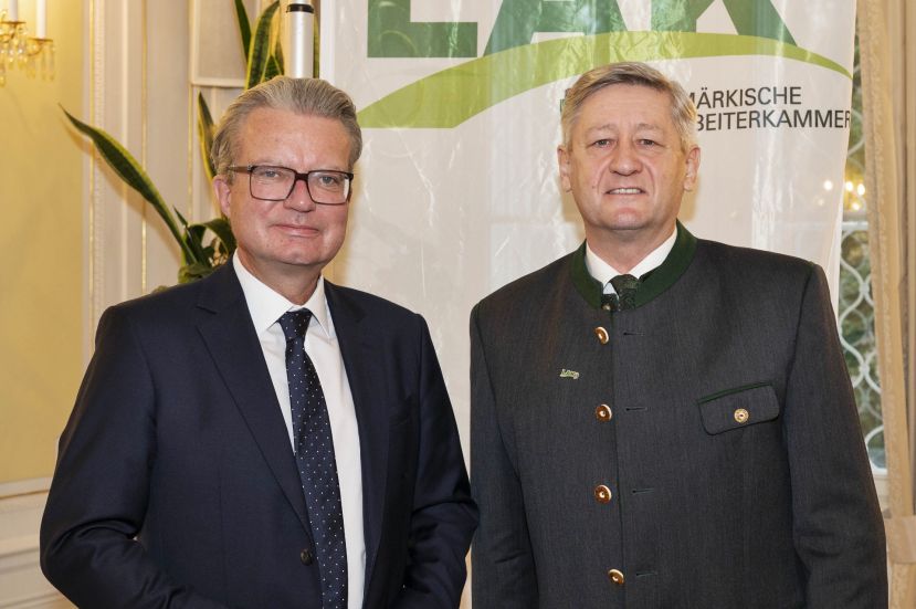 Landeshauptmann Christopher Drexler und Eduard Zentner bei der Angelobung