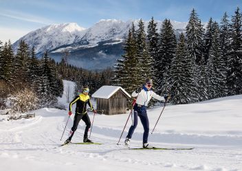Gemütlich bis sportlich – das Loipennetz im Ausseerland-Salzkammergut bietet für alle Konditionen die perfekte Spur.